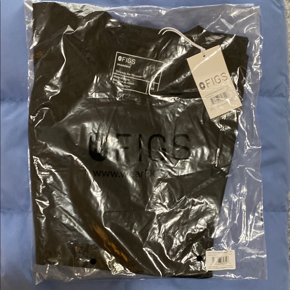 FIGS Salta underscrub in Black (size M). NWT